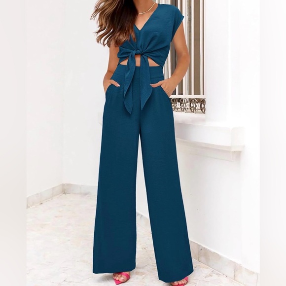Teal Wide-Leg Jumpsuit - Picture 2 of 13